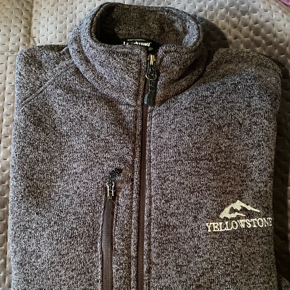 EUC Men’s Salt & Pepper GreyZip up Sweater